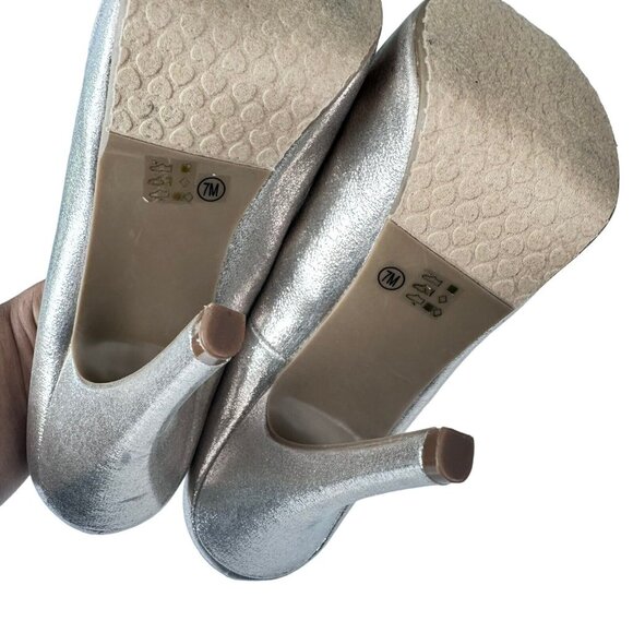 CL by LAUNDRY Women SZ 7/37.5 Gold Platform Pumps Heels-Open Toe -5” Stilleto - Picture 4 of 16